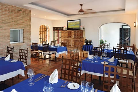 Pool Restaraunt