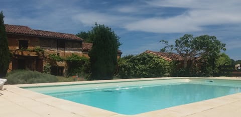 PRIVATE POOL