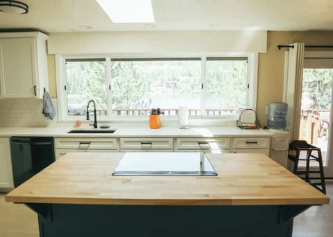 Enjoy the lake views through this brand new 10ft panoramic kitchen window 