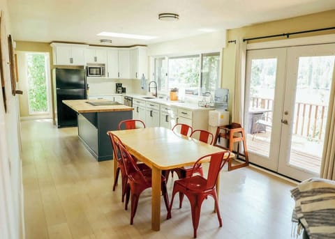Kitchen and dining area