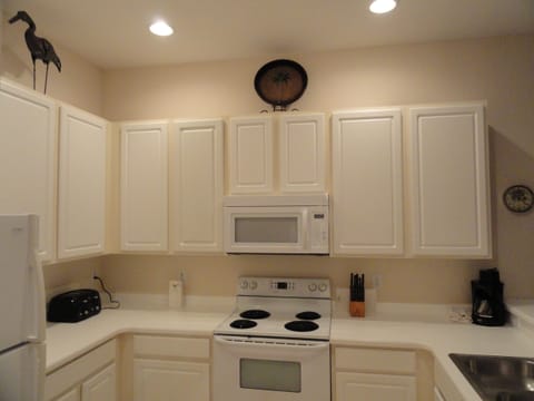 Fully Equipped Kitchen w/ Dishwasher, fully stocked with dishes, pots, utensils,