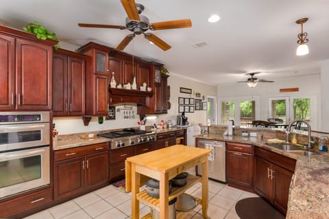 Fully stocked gourmet kitchen.
WE HAVE EVERYTHING EXCEPT MEAT AND POTATOES.