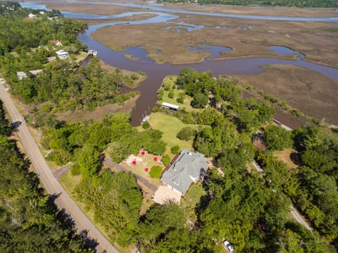 3 ACRES ONE QUARTER MILE TO BAY SAINT LOUIS