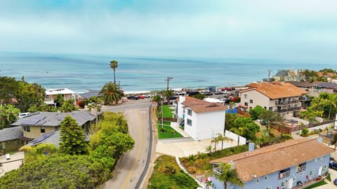 Right across from the beach! Upstairs townhouse with gorgeous views!