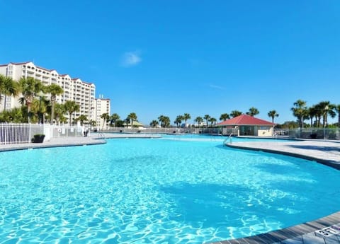 North Tower Pool & Spa