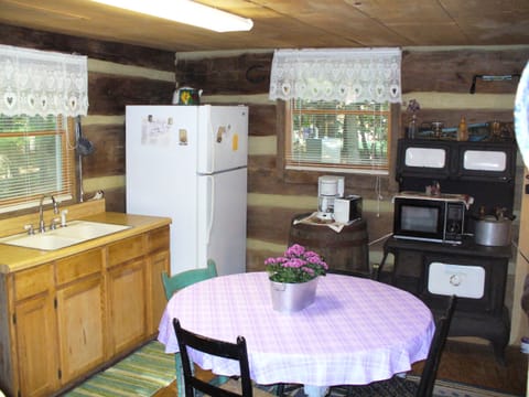 Fully equipped kitchen!