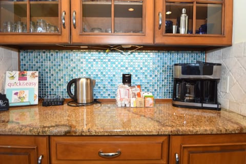 Coffee and tea station