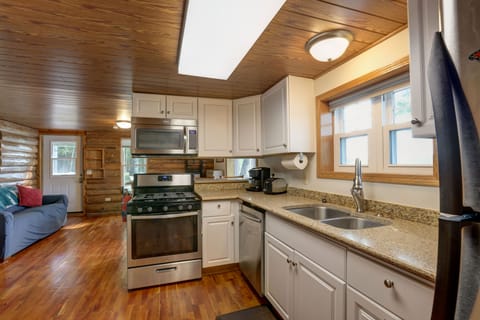 Full size kitchen with dishwasher, microwave, ice maker, etc.