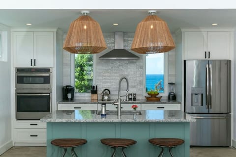 Tropical Panorama DOT   com