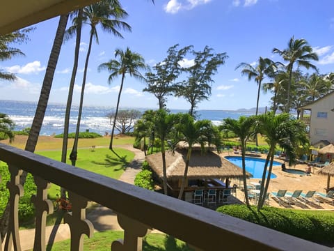 Beautiful ocean view from our condo's lanai.