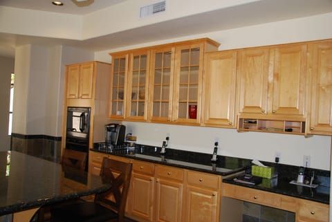 Additional Cabinets & Counter