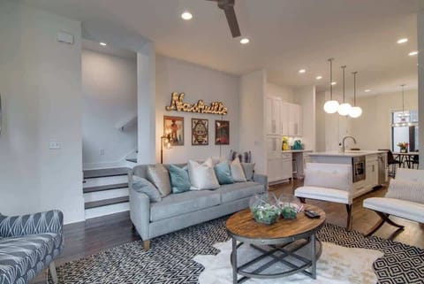 Expansive and inviting living room, perfect for relaxation!