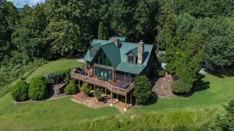 The Escape sits on 8 secluded acres and only a mile to the town of Saluda NC