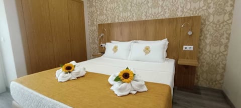 In-room safe, desk, blackout drapes, soundproofing