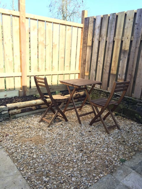 Private, enclosed courtyard garden for Studio guests, leading from the Studio