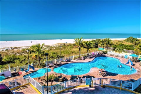 Year-round heated pools are heated to 83  degrees, Whirlpool spas to103 degrees