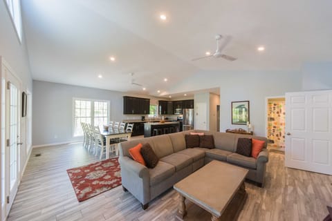 Modern internal color scheme