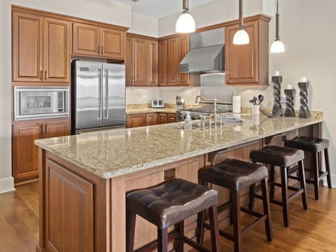 Condo 7408 - Fully Furnished Kitchen