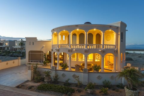 Casa Blanca in the evening