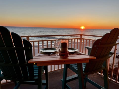 Incredible Second Floor Sunset Views