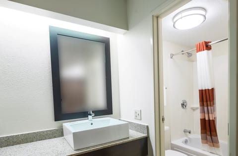 Free toiletries, towels, soap, shampoo