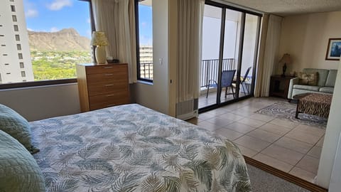 Beautiful view of Diamond head from the bedroom