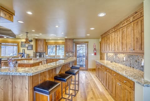 Chief's kiss kitchen with everything you could need to make every meal memorable 