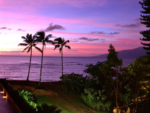 Sunset from our lanai.