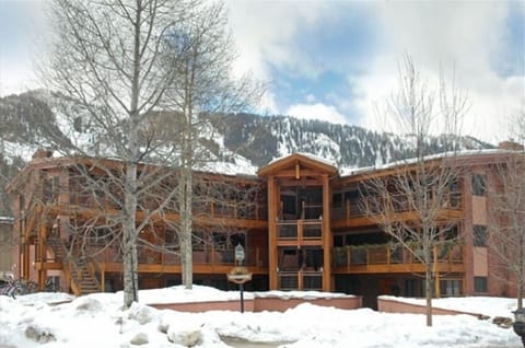 Hy West Condo Building -- Three blocks from Gondola