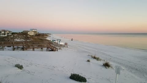 BEACH VIEW - BEACH VIEW
