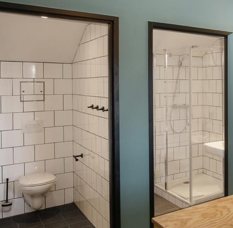 Shower, eco-friendly toiletries, hair dryer, towels