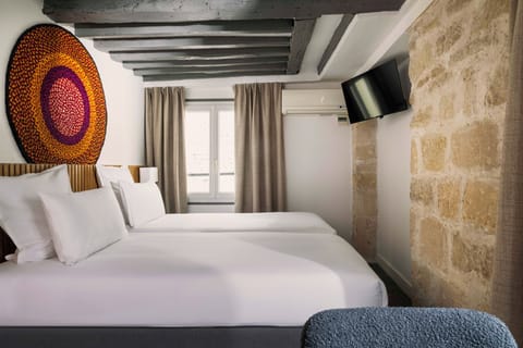 Twin Room | Soundproofing, iron/ironing board, free WiFi, bed sheets