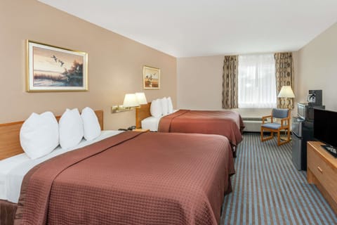 Desk, iron/ironing board, free WiFi, bed sheets