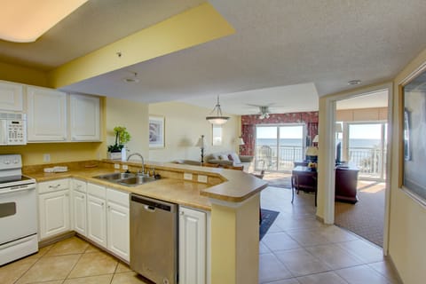 Lay out of Kitchen, master bedroom to right, living area, all with view of ocean