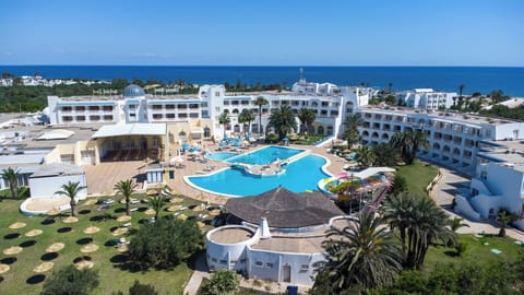 Indoor pool, outdoor pool, sun loungers
