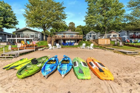 ★ "Wonderful place for families with little ones. Super shallow, clean & tons of sand."