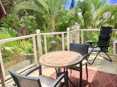 Private Tree top lanai with Bamboo forest behind full of birds at sunset #22A