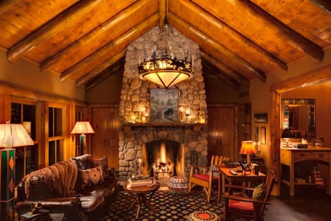 Oak Cabin-Great Room