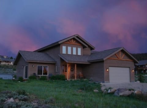 Amazing Night Sky - Front of House