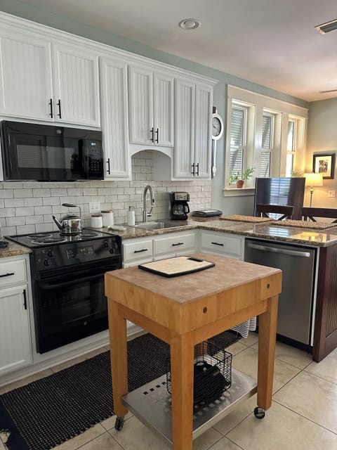 Fully equipped kitchen!