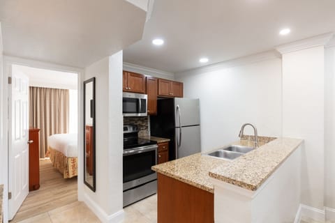 Villa, 1 Bedroom | Private kitchen | Full-size fridge, microwave, oven, coffee/tea maker