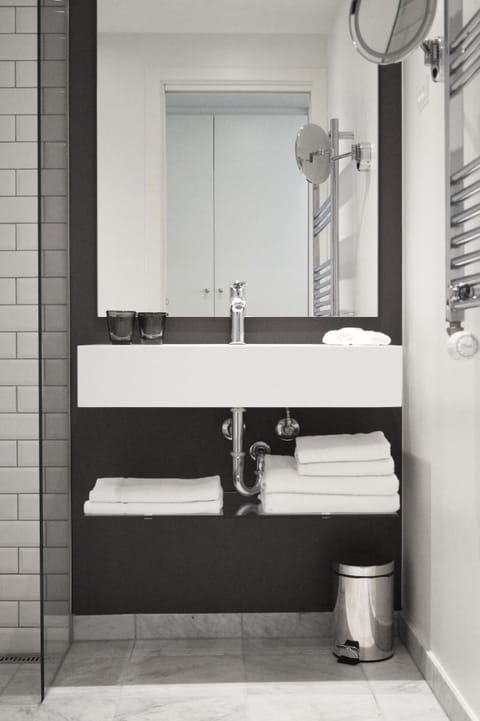 Free toiletries, towels