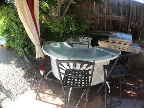 Outside bar and propane grill.