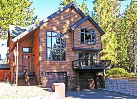 Level driveway, and setting you'll love returning to after you daily excursions