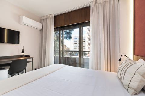 Economy Double Room | Premium bedding, down comforters, memory foam beds, minibar
