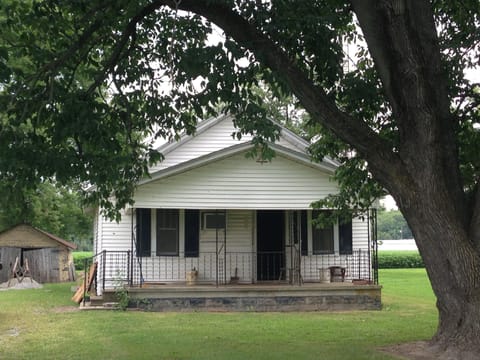 Hunting fishing golfing cabin