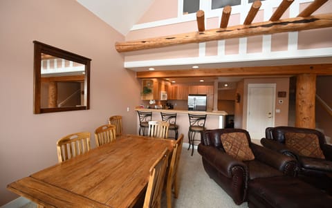 Casa Moonlight Two -dining  area