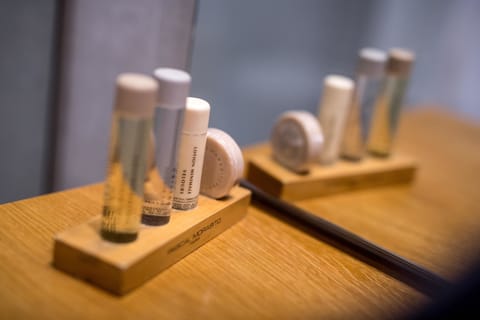 Junior Suite | Bathroom amenities | Shower, free toiletries, hair dryer, slippers