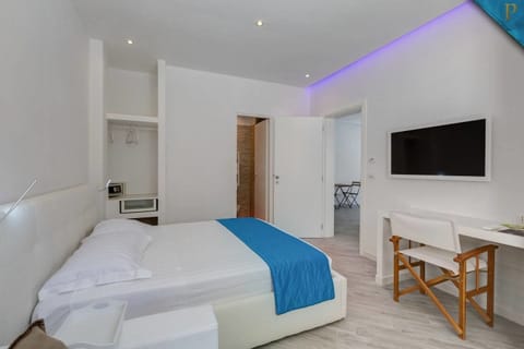 Design Double or Twin Room | 1 bedroom, premium bedding, free minibar, in-room safe