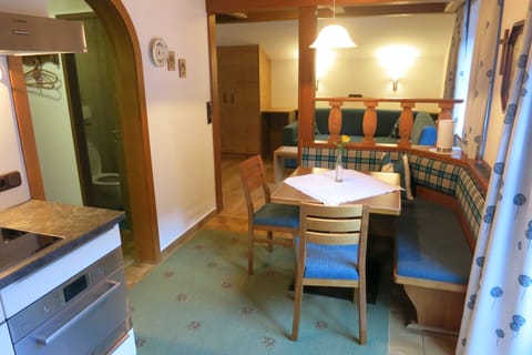 Apartment, 1 Bedroom, Balcony, Mountain View | Living area | Flat-screen TV